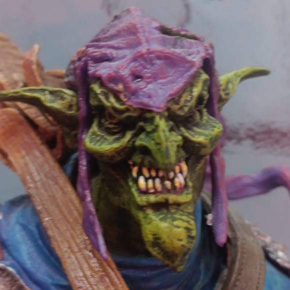 Green goblin action figure realistic well detailed - Picture 8 of 8